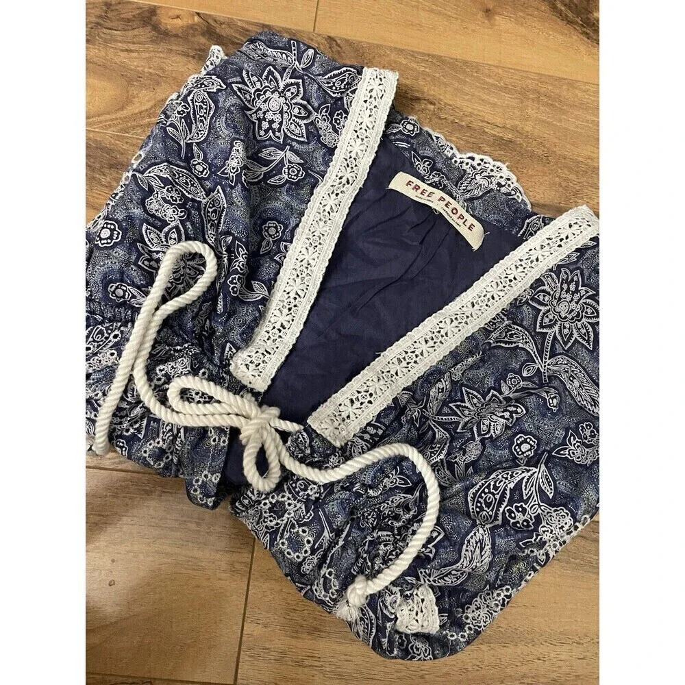 Free People Anissa Blue White Eyelet Tie Front Tunic Boho Chic Bed Jacket Small